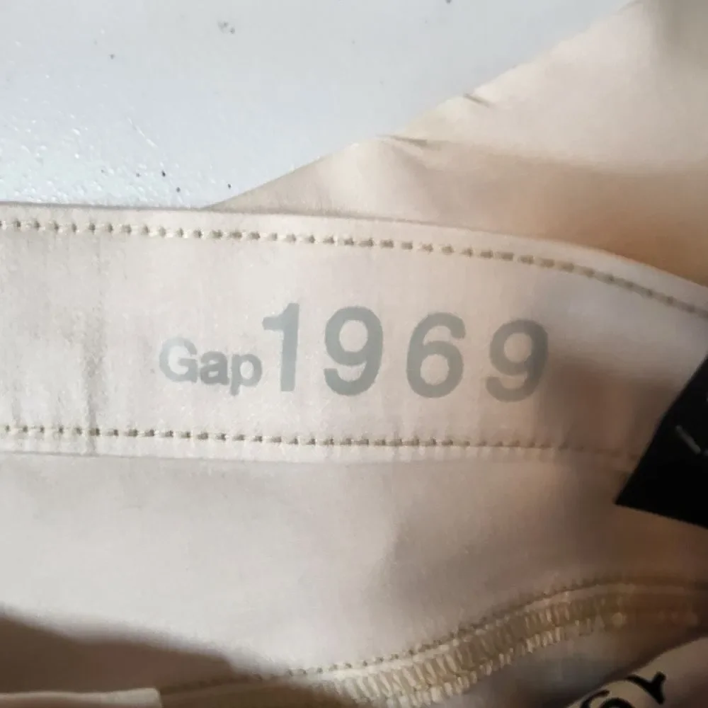 Gap 1969 Legging Jeans